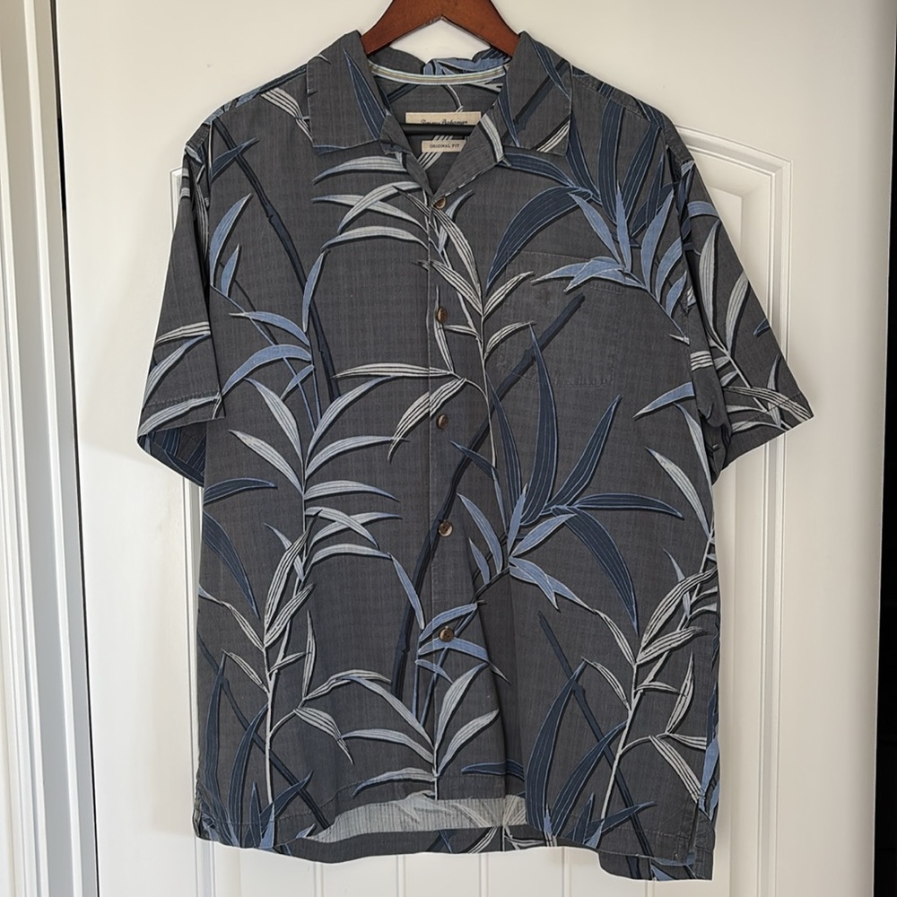 Tommy Bahama Gray Blue Hawaiian‎ Silk Classic Fit Short Sleeve Shirt Men’s Large